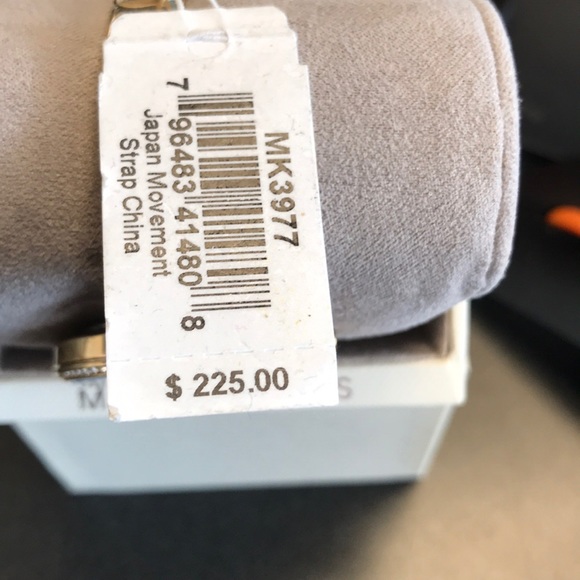 Watch - Picture 3 of 3